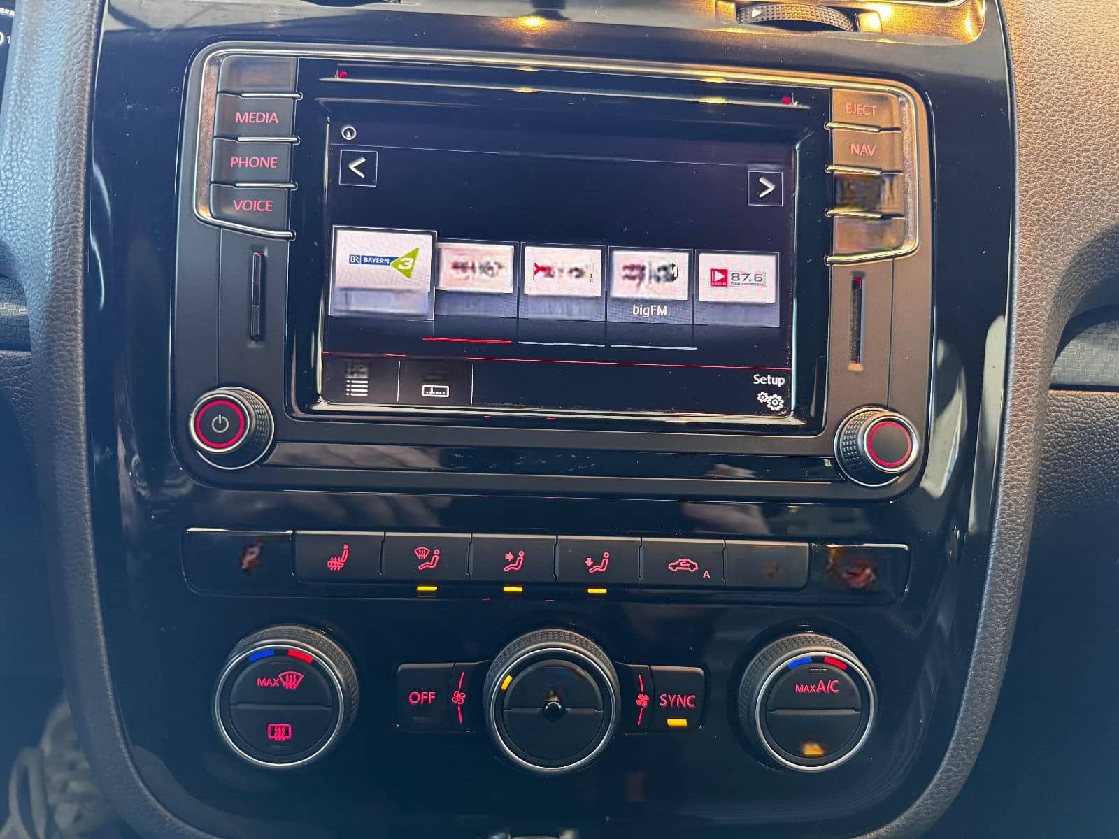 Volkswagen Scirocco 2,0TSI R , Leder,Navi,SoundSystem foto 13