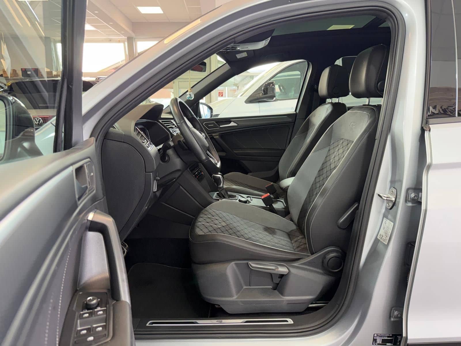 Volkswagen Tiguan Allspace R-Line 4Motion/Pano-Dach/ACC/PDC foto 14