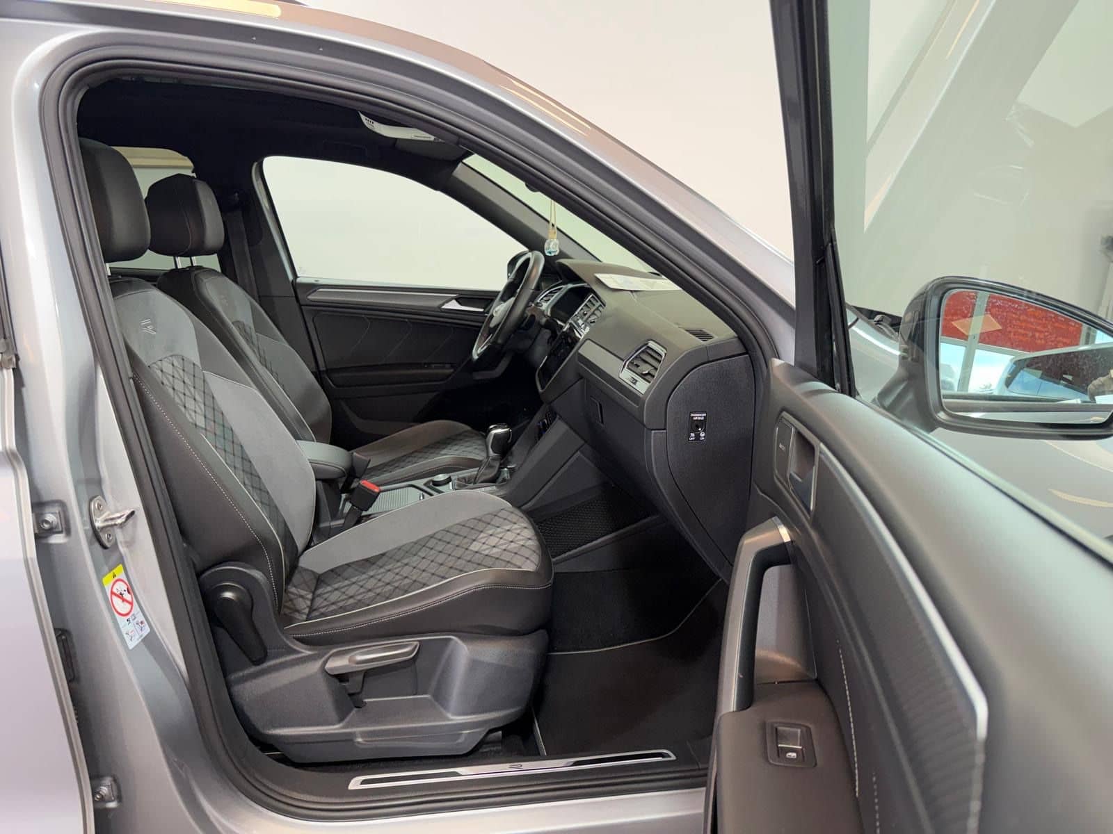 Volkswagen Tiguan Allspace R-Line 4Motion/Pano-Dach/ACC/PDC foto 18