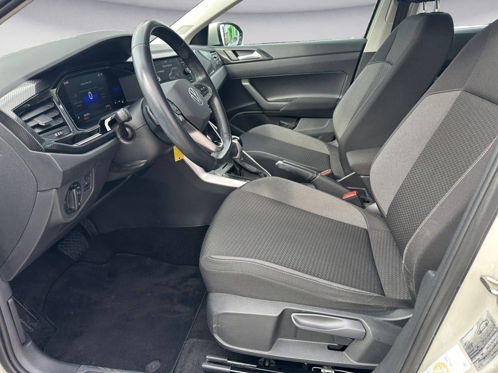 Volkswagen Taigo 1.5 TSI DSG Navi LED LaneAssist DAB+ PDC foto 8