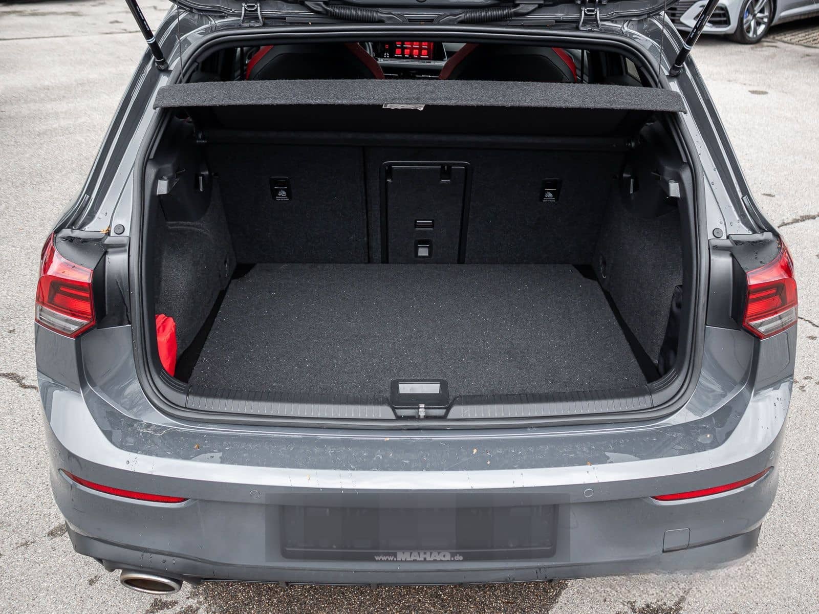 Volkswagen Golf VIII GTI Clubsport 2.0 TSI LED+ Navi Pano P foto 25