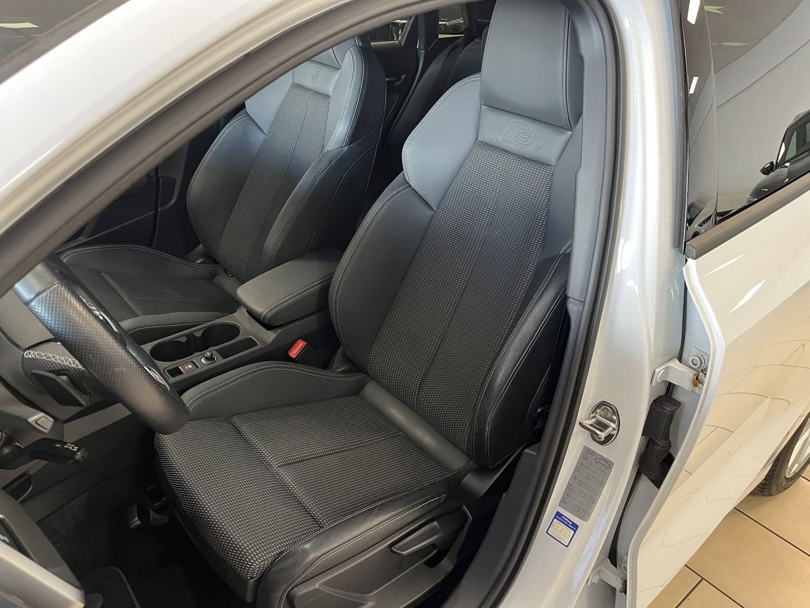 Audi A3 40 TFSI e S-Line*CarPlay*ACC*R-Cam*LED*SHZ*1H foto 14