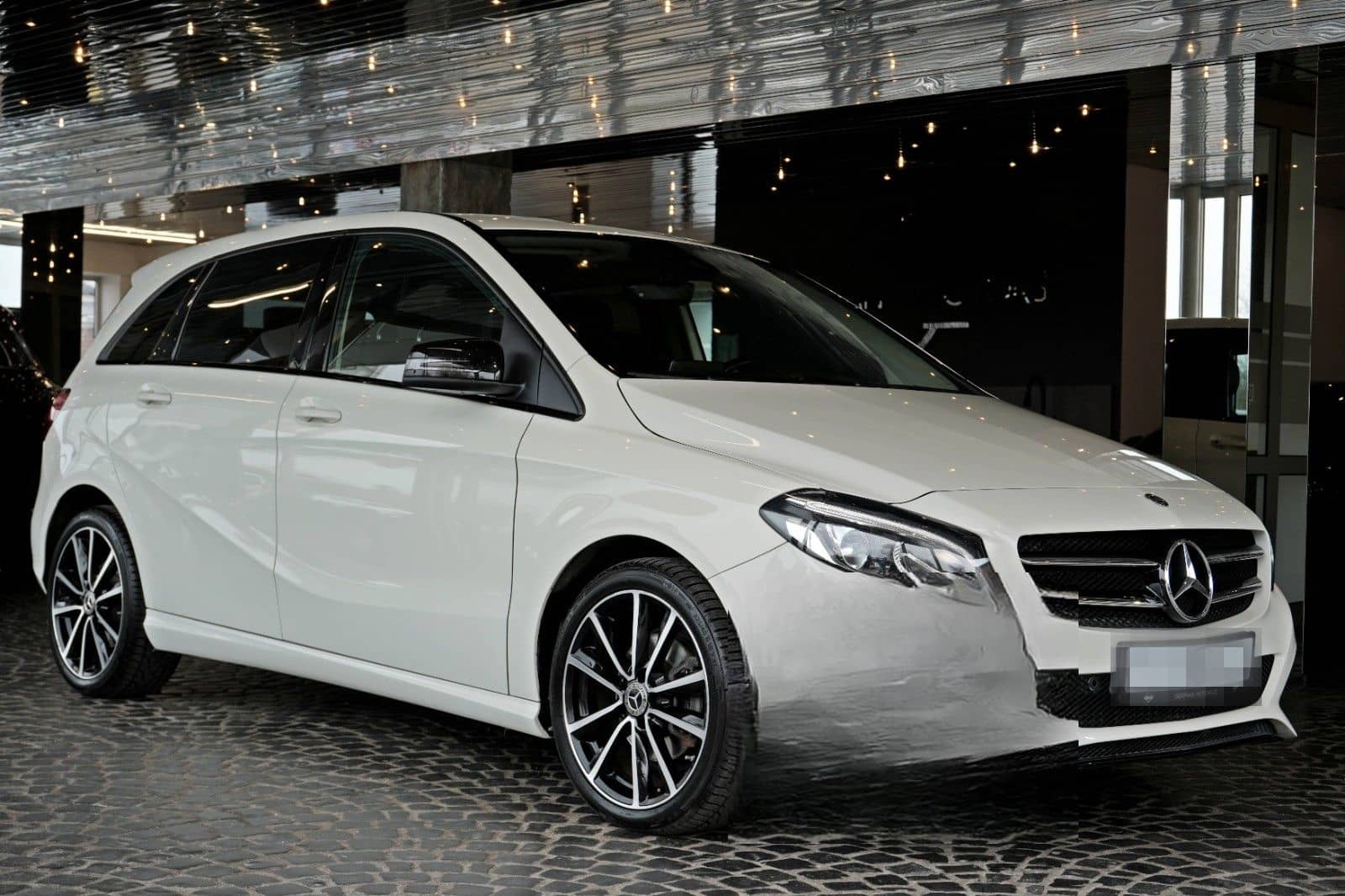 Mercedes-Benz B 220 4Matic Urban Style Edition NIGHT|BUSINESS foto 1