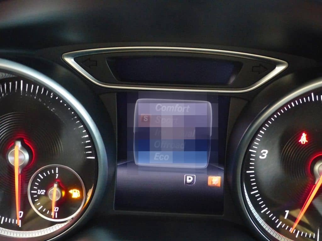 Mercedes-Benz GLA 250 4Matic Style Navi+Kamera+LED+Shzg+PDC+LM foto 24