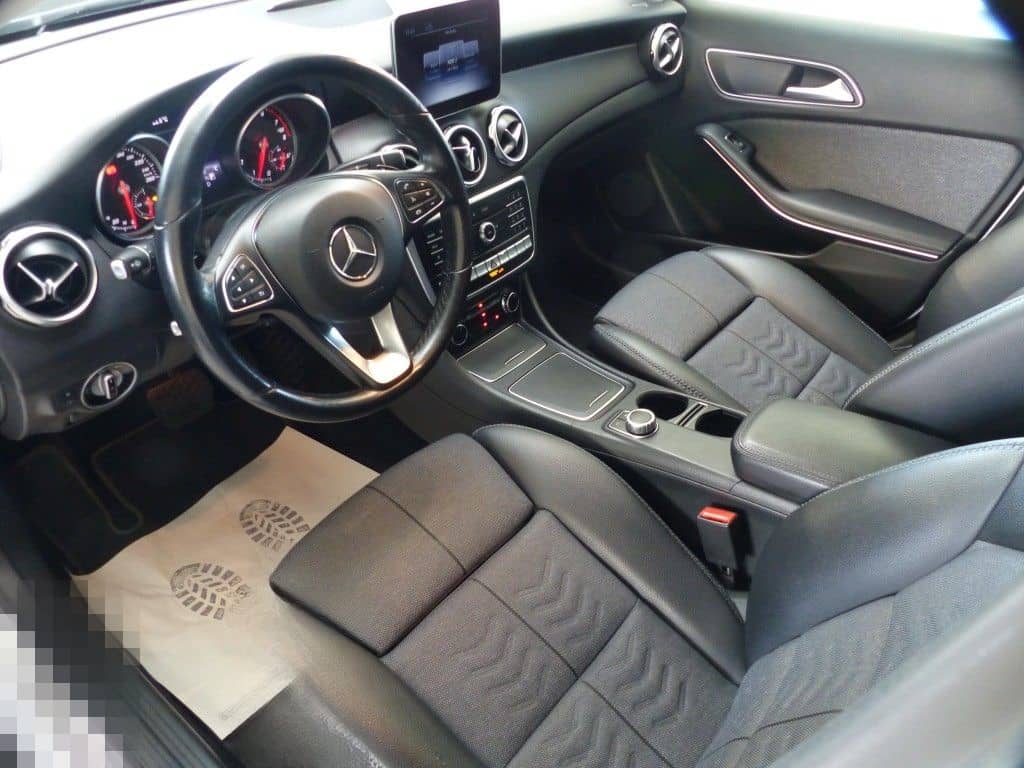 Mercedes-Benz GLA 250 4Matic Style Navi+Kamera+LED+Shzg+PDC+LM foto 7