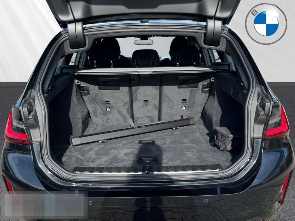 BMW 318 i Touring M Sport LC Prof Ad. LED Driv Assis foto 14