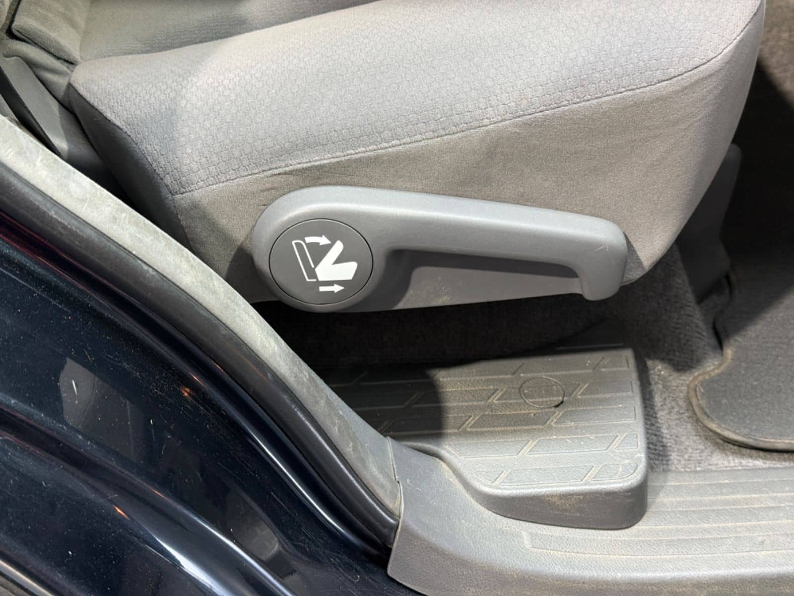 Toyota Land Cruiser 60th Anniversary 7-Sitz/Xenon/StHzg foto 18