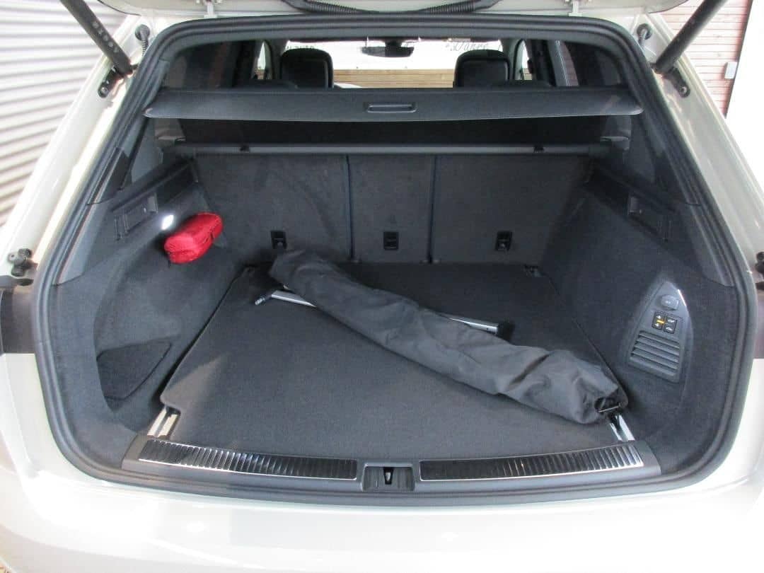 Volkswagen Touareg R-Line 3,0 TDI Tiptr. - Vollaustattung - foto 18