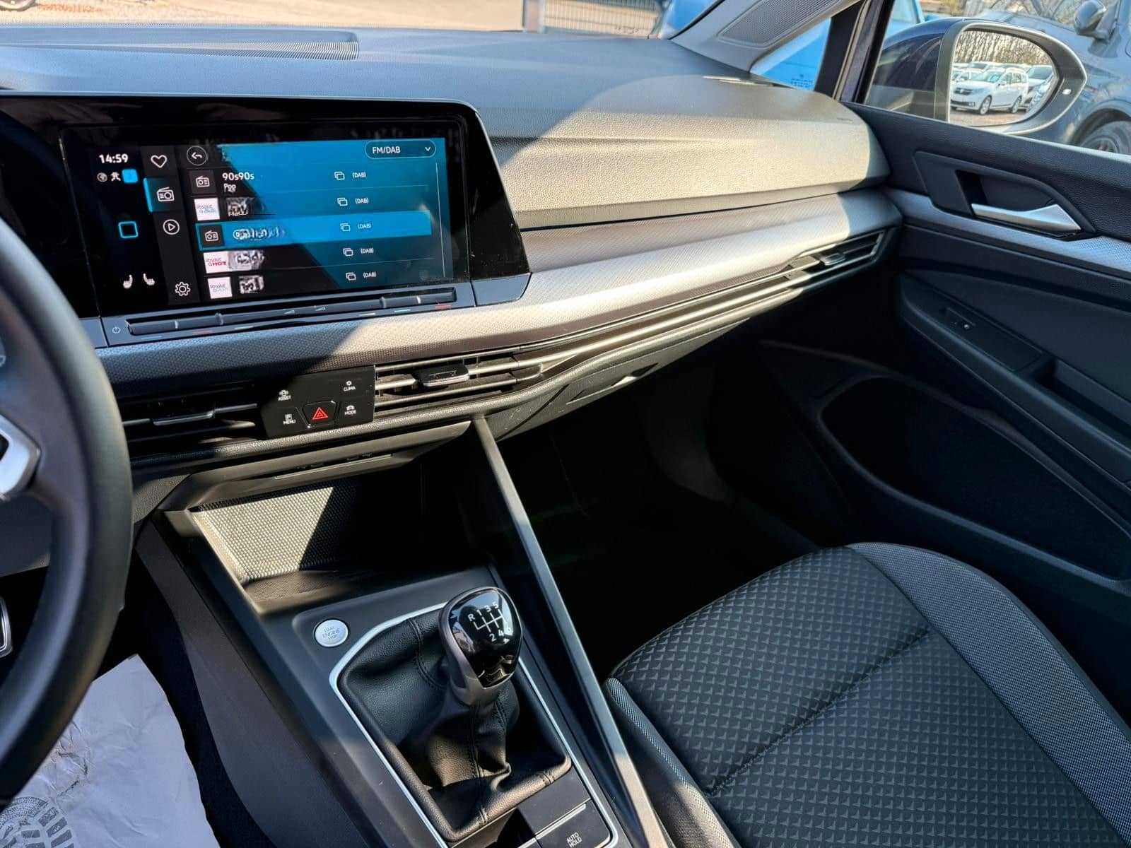 Volkswagen Golf VIII Lim. Active HUD ACC DAB STDHZG NAVI foto 18