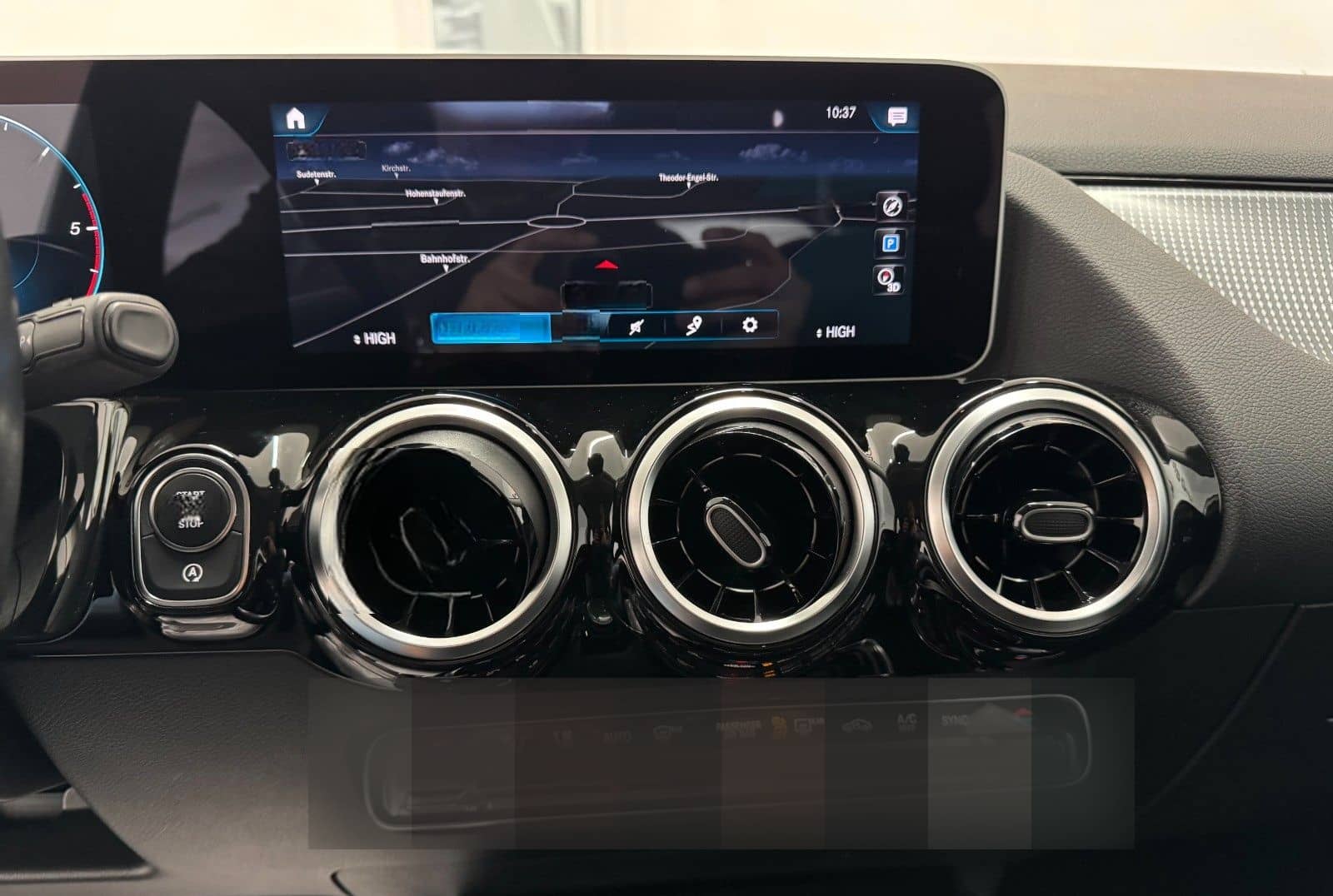 Mercedes-Benz B200d DCT PROGR*LEDER*HuD*LED*NAVI*KAMERA*SHZ* foto 14