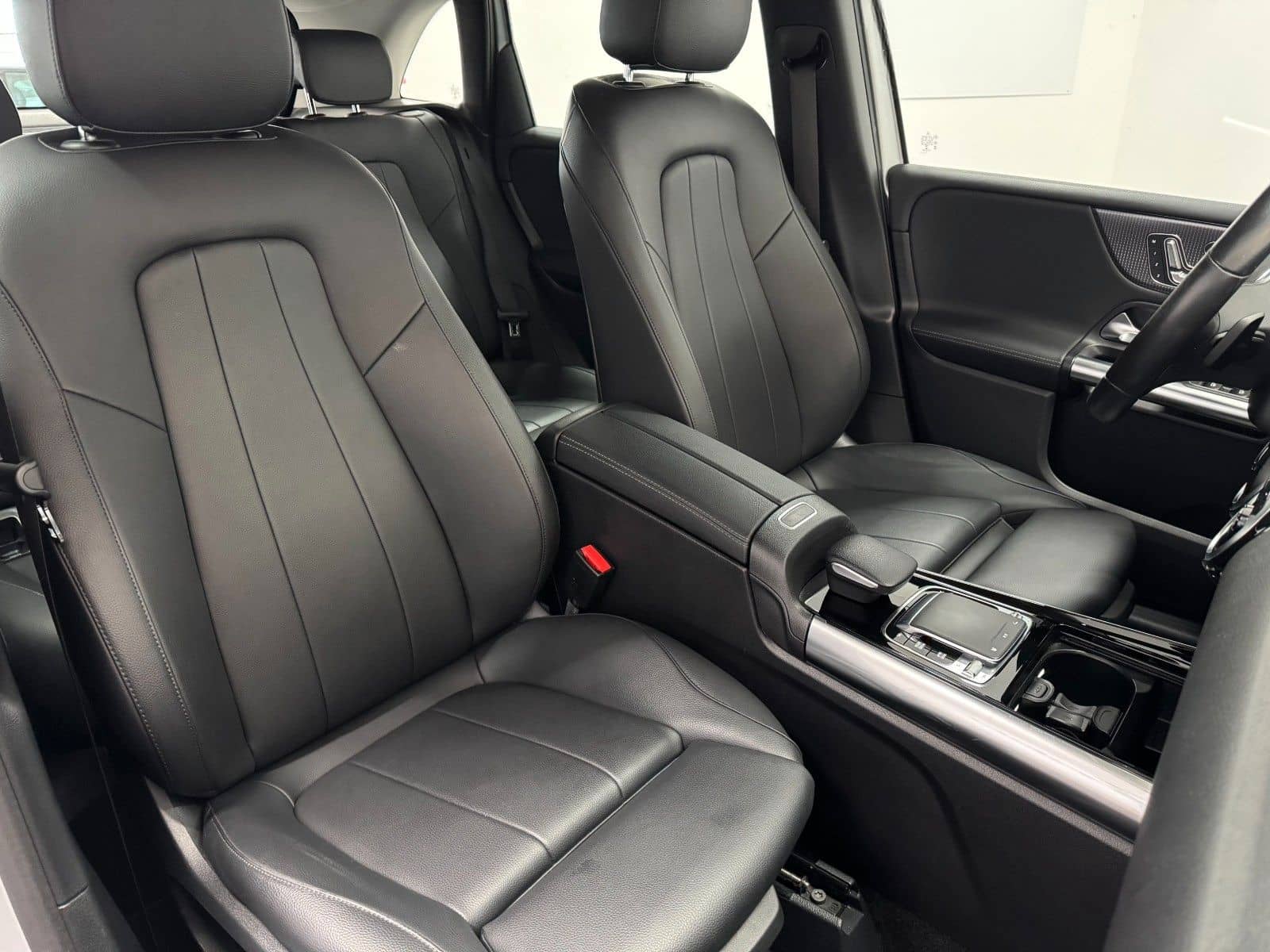 Mercedes-Benz B200d DCT PROGR*LEDER*HuD*LED*NAVI*KAMERA*SHZ* foto 18