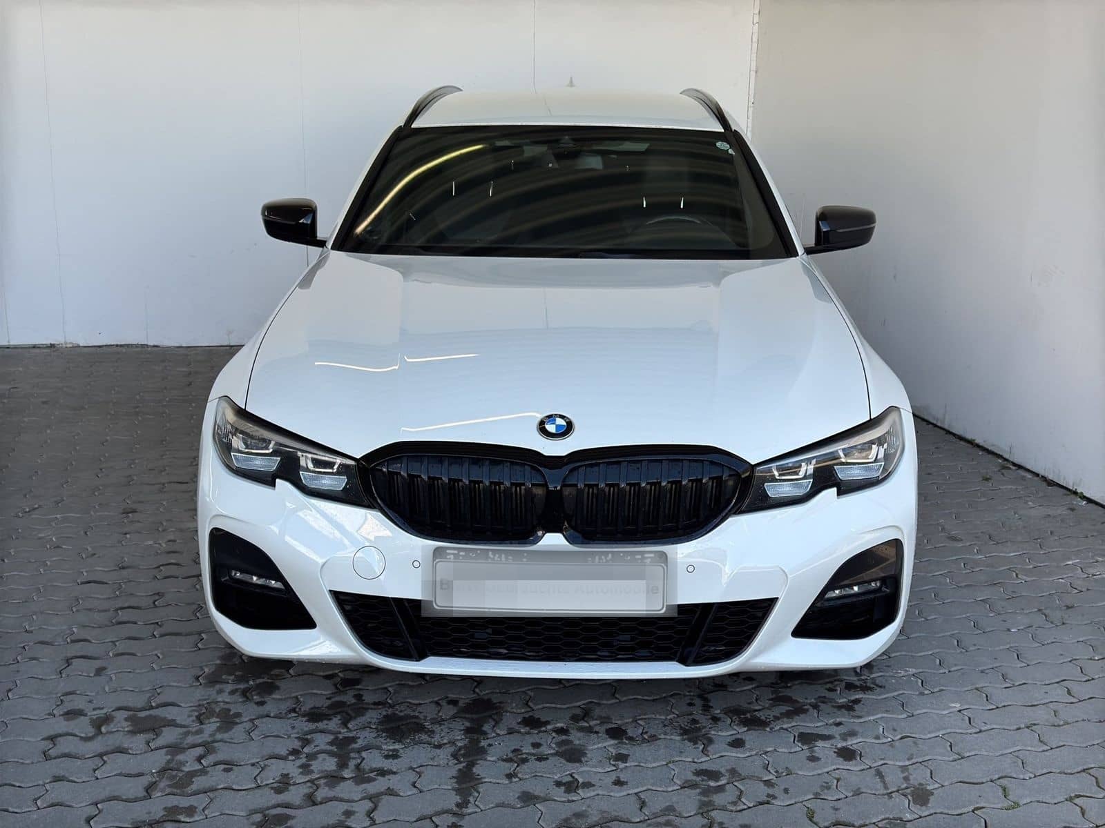 BMW 320d Tour. M Sport Navi.LED.AHK.RFK.SHZ.DAB foto 2