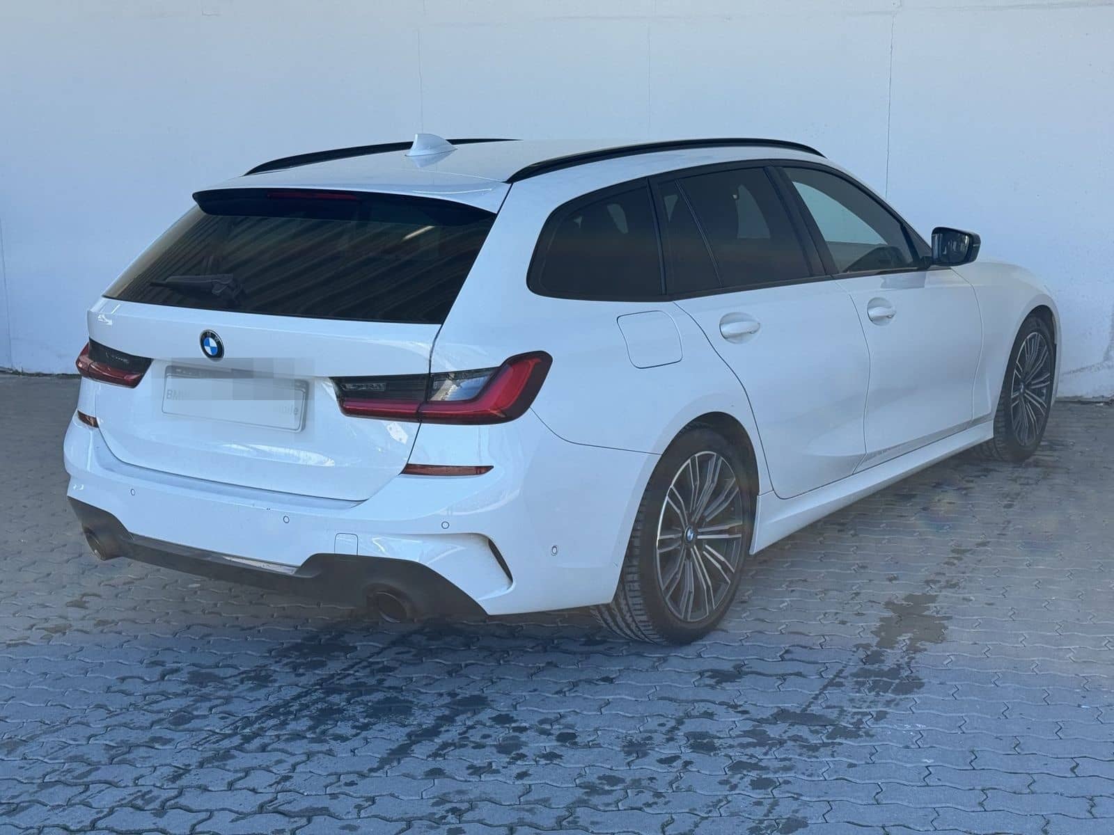 BMW 320d Tour. M Sport Navi.LED.AHK.RFK.SHZ.DAB foto 4