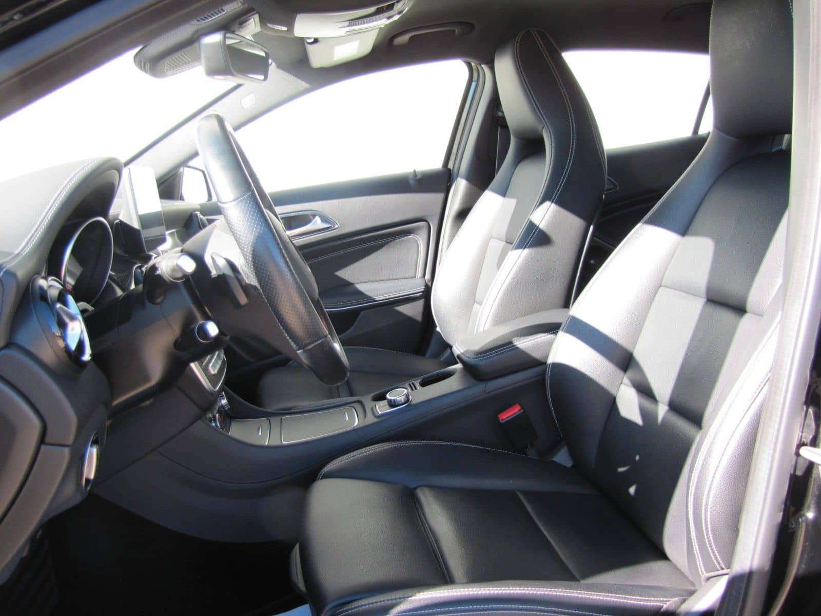 Mercedes-Benz GLA 200 7 G-DCT Urban foto 6