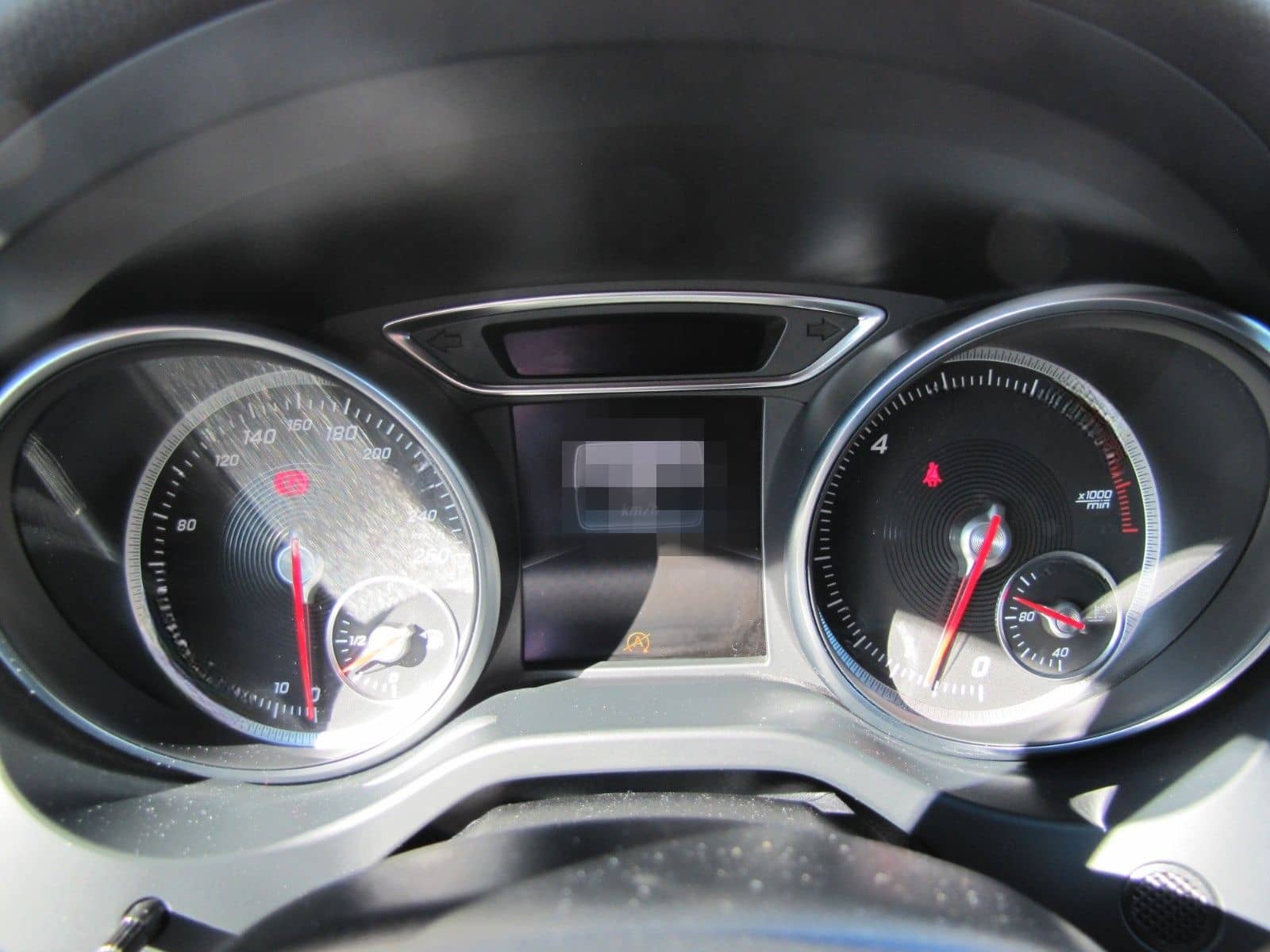 Mercedes-Benz GLA 200 7 G-DCT Urban foto 10