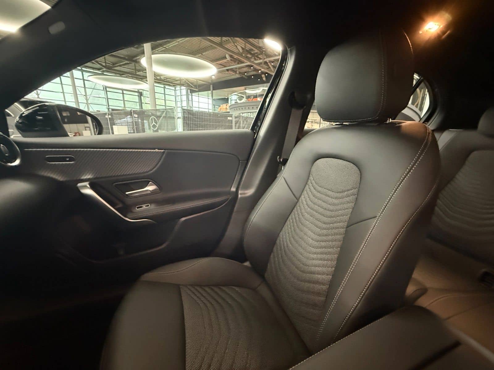 Mercedes-Benz A 250 e foto 19