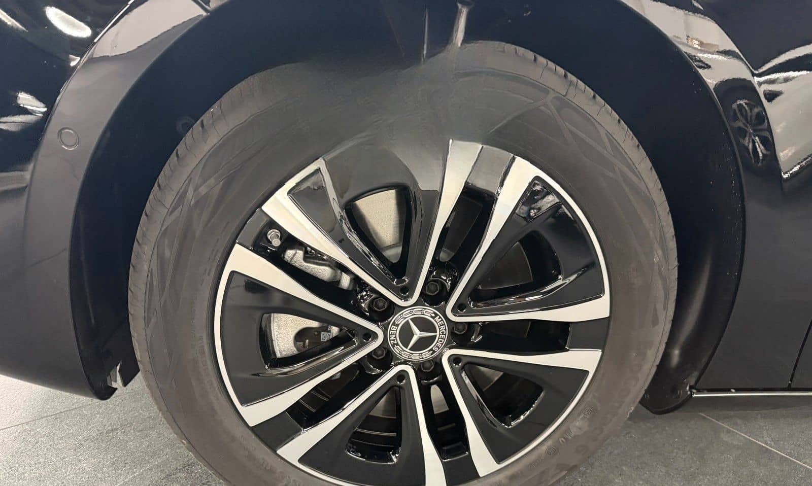 Mercedes-Benz A 250 e foto 7