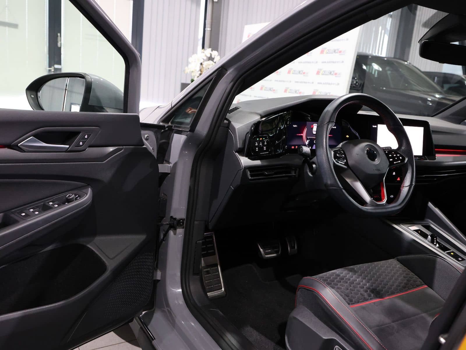 Volkswagen Golf GTI VIII 2.0 TSI DSG CLUBSPORT EINZELSTÜCK foto 15