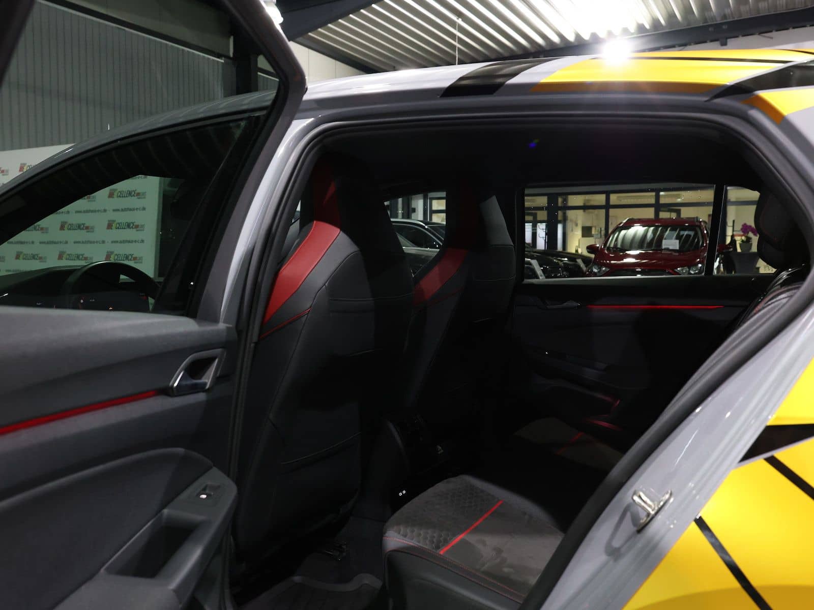 Volkswagen Golf GTI VIII 2.0 TSI DSG CLUBSPORT EINZELSTÜCK foto 18