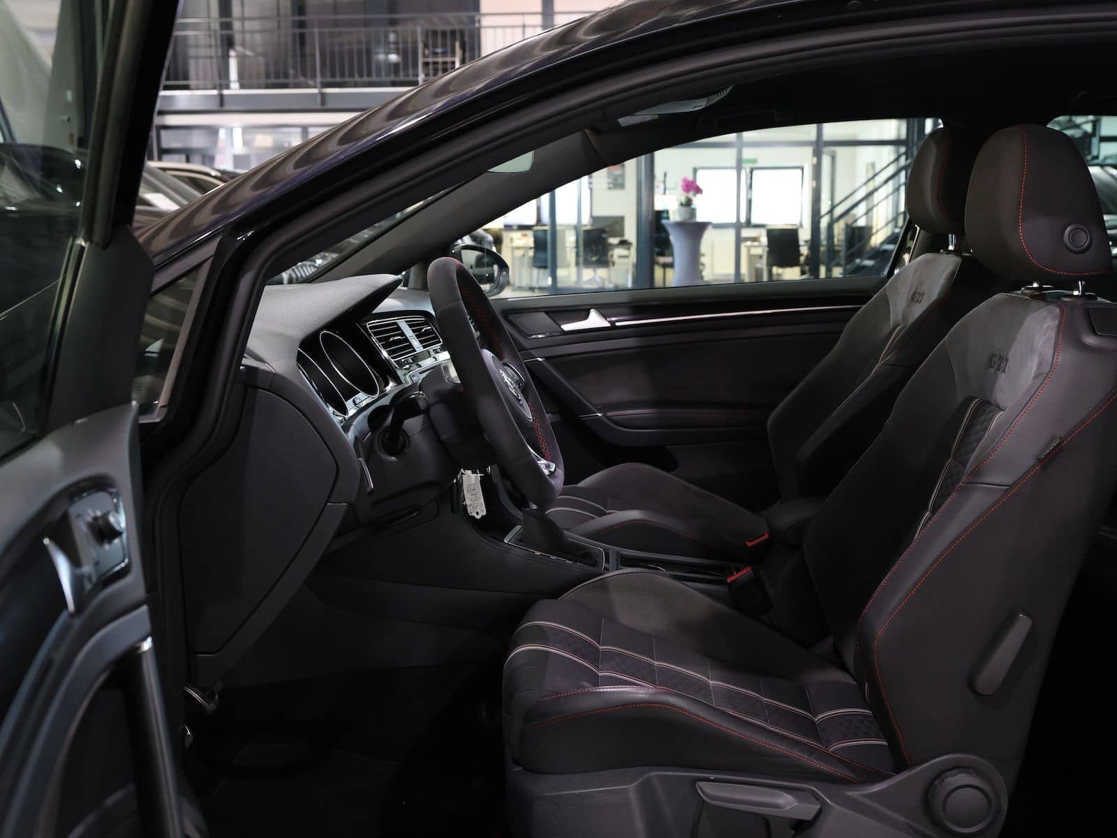 Volkswagen Golf GTI VII 2.0 TSI CLUBSPORT / VIELE EXTRAS / foto 13