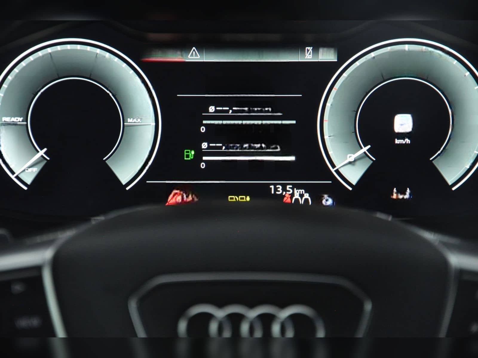 Audi A6  Avant S-Line  2.0TFSIe quattro foto 18