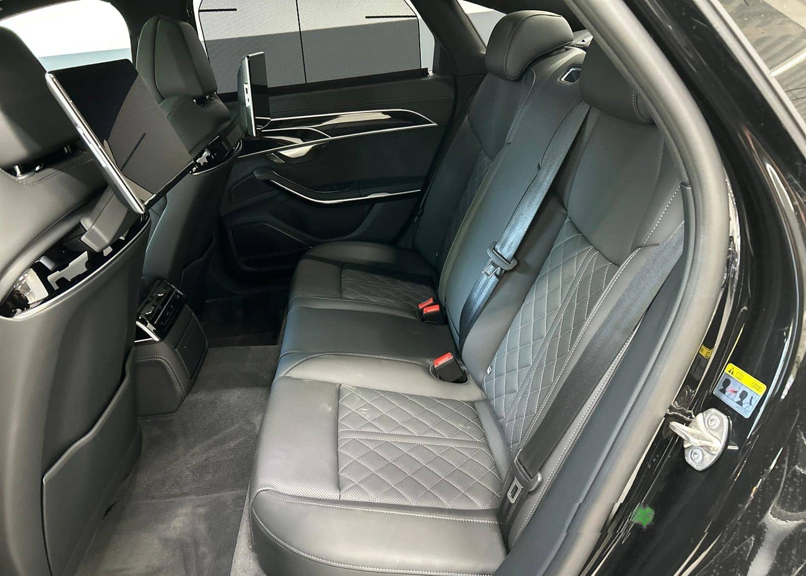 Audi A8 60 TFSI e quattro Pano Matrix AHK Navi foto 8