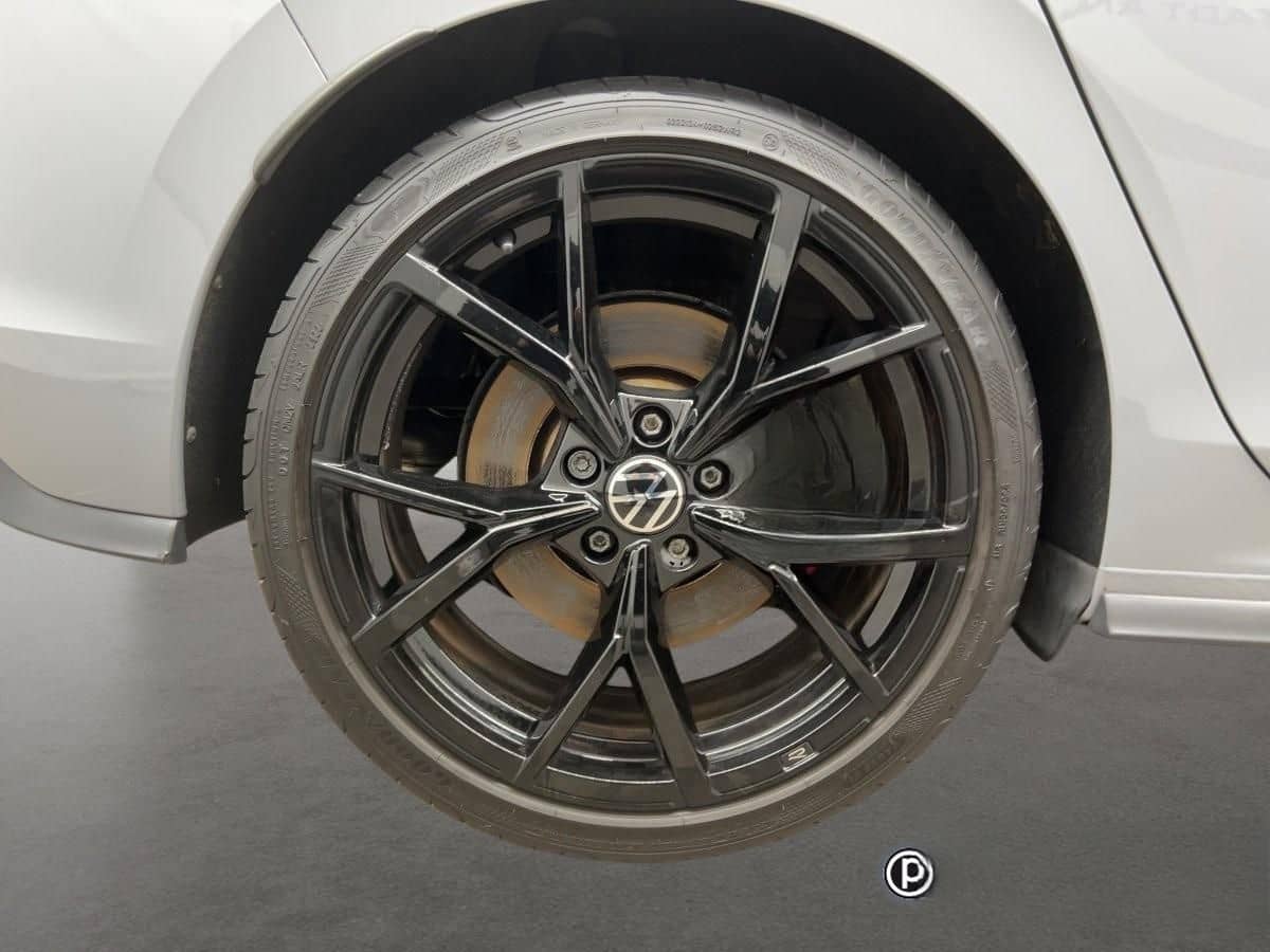 Volkswagen Golf GTI CLUBSPORT MATRIX+DCC+19"+KAM foto 4