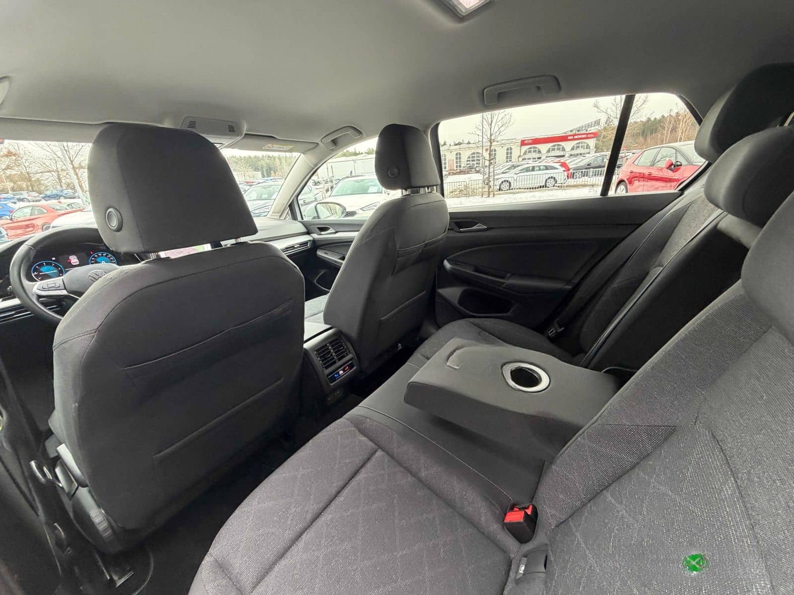 Volkswagen Golf VIII 2.0 TDI Life NAVI/KAMERA/ACC/LED/APP foto 11