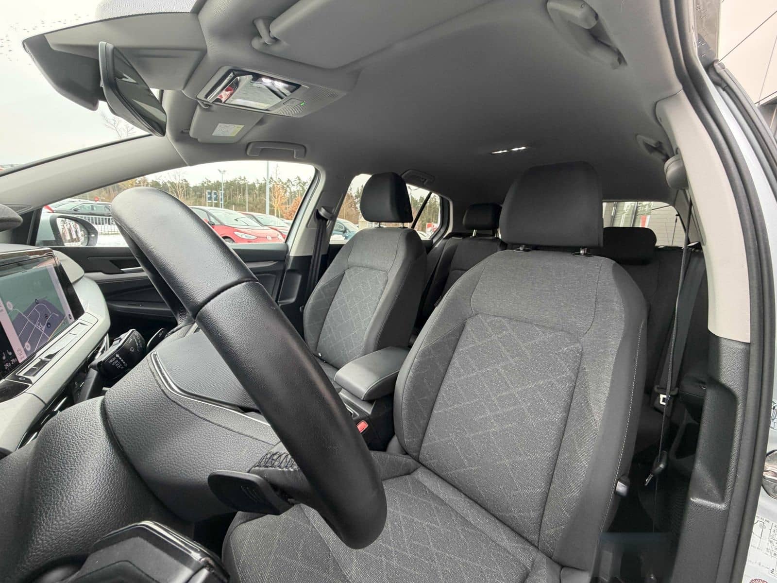 Volkswagen Golf VIII 2.0 TDI Life NAVI/KAMERA/ACC/LED/APP foto 6