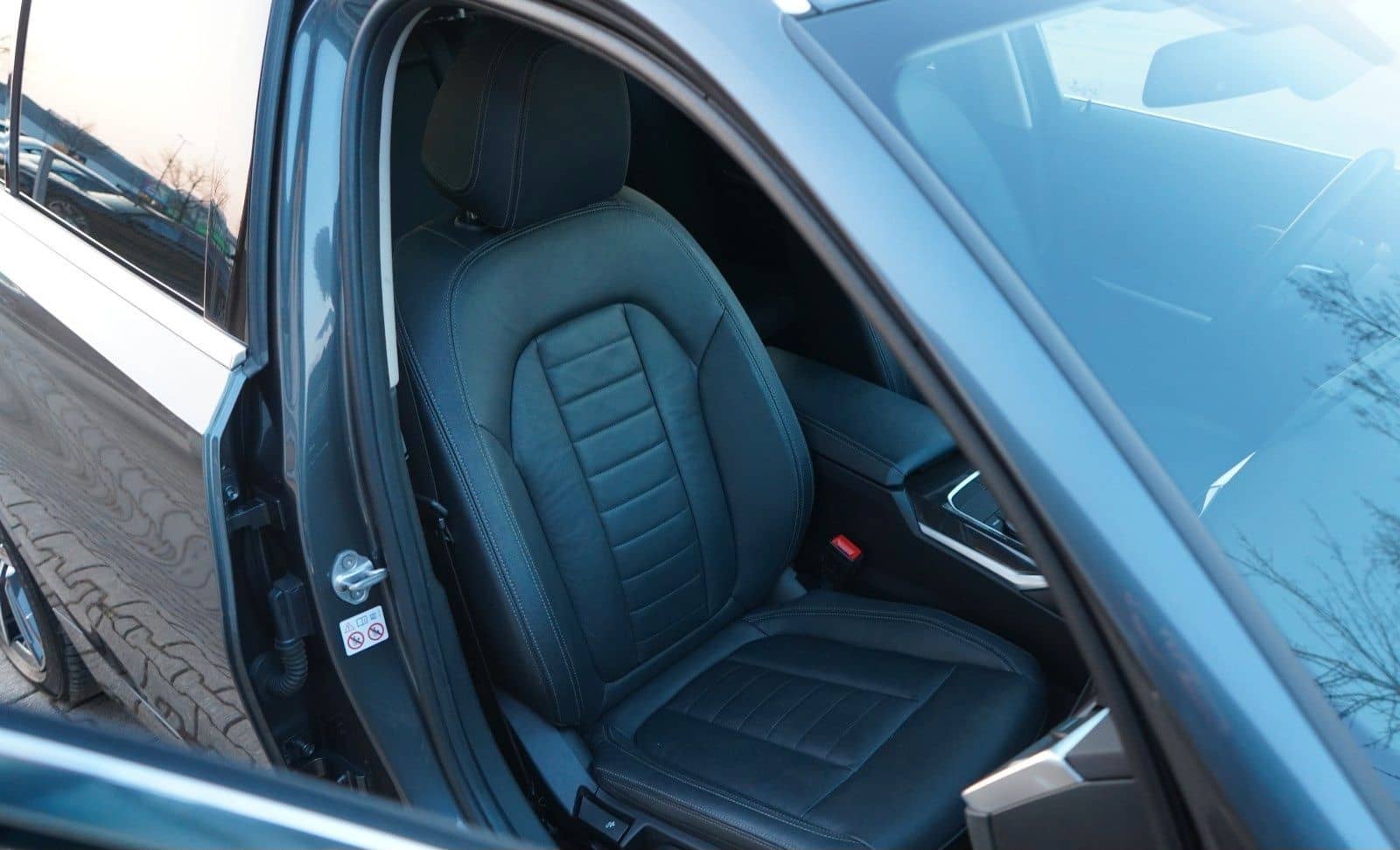 BMW 320d T. xDrive Luxury Line*1.HAND*STDHZ*STOP&GO* foto 17