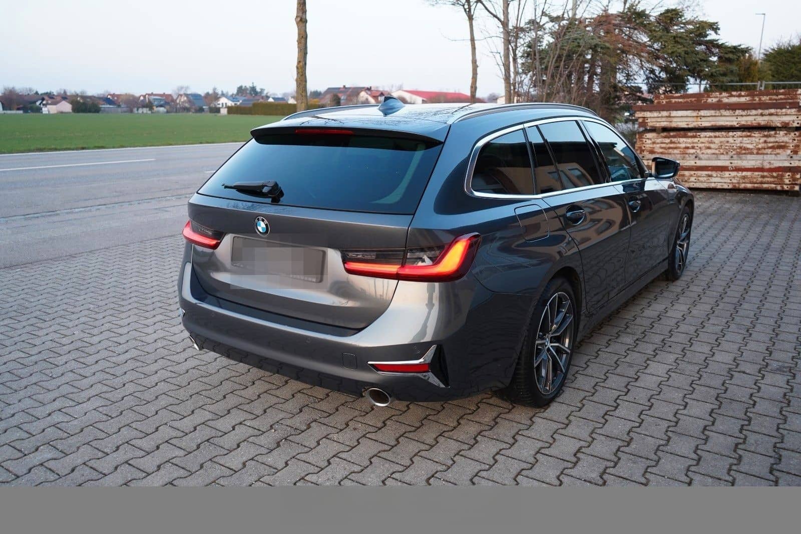 BMW 320d T. xDrive Luxury Line*1.HAND*STDHZ*STOP&GO* foto 5