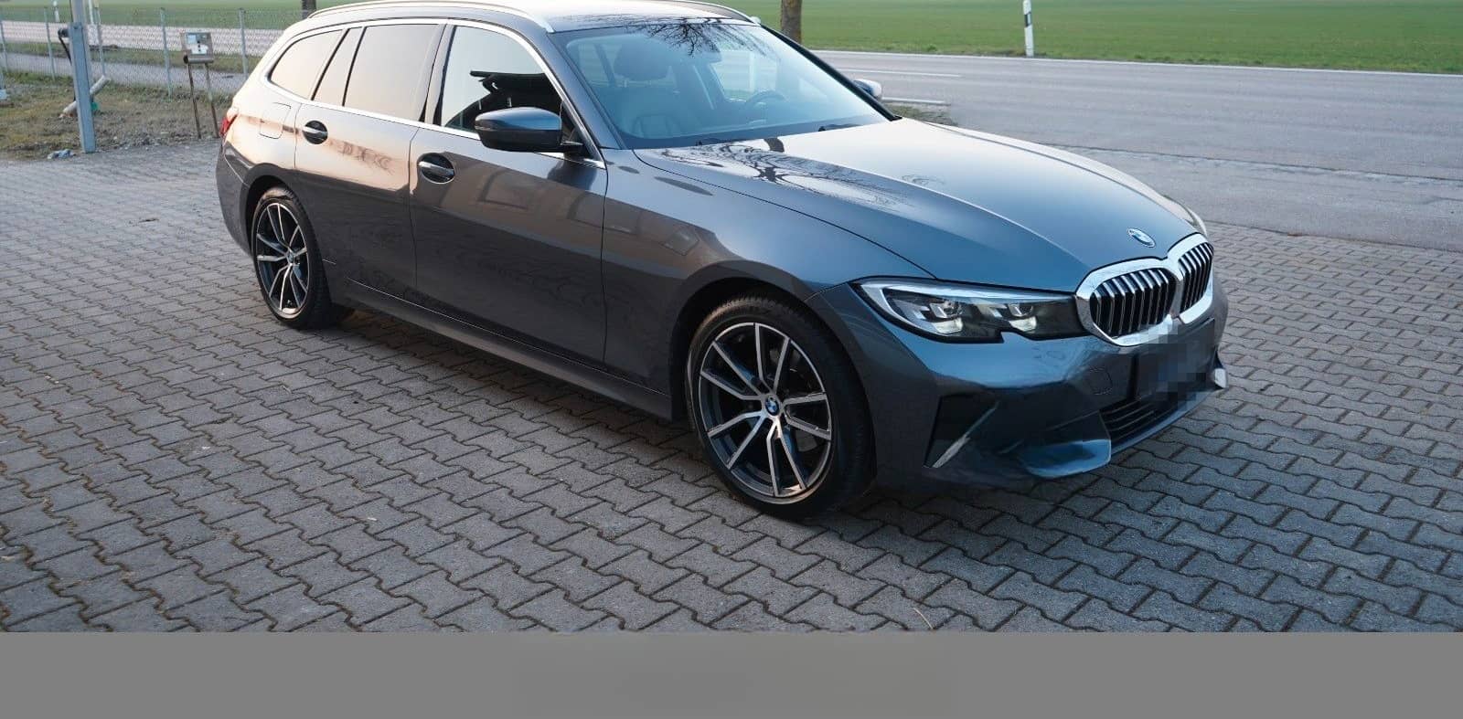 BMW 320d T. xDrive Luxury Line*1.HAND*STDHZ*STOP&GO* foto 6