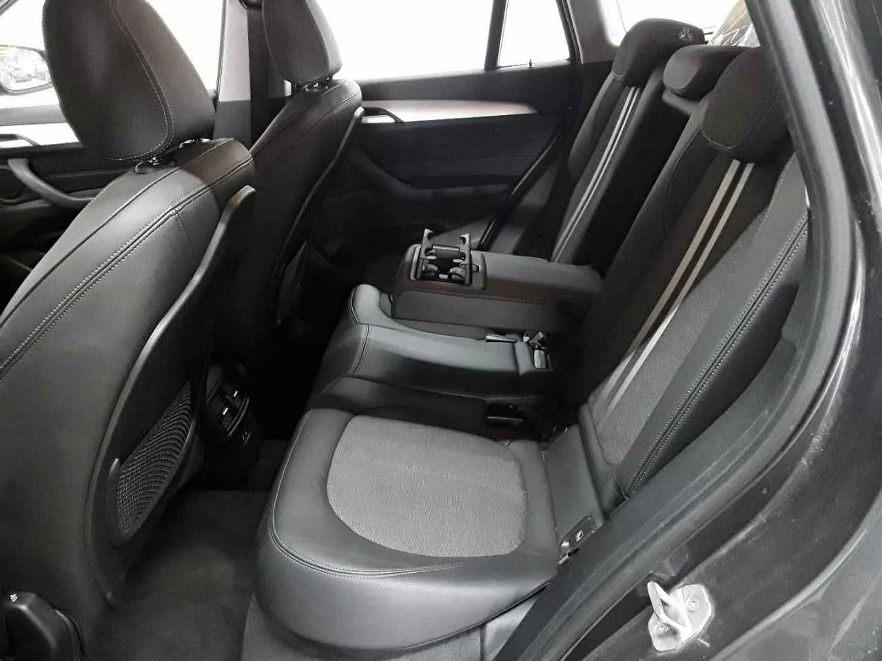 BMW X1 xDrive25e Advantage Navi LED foto 7