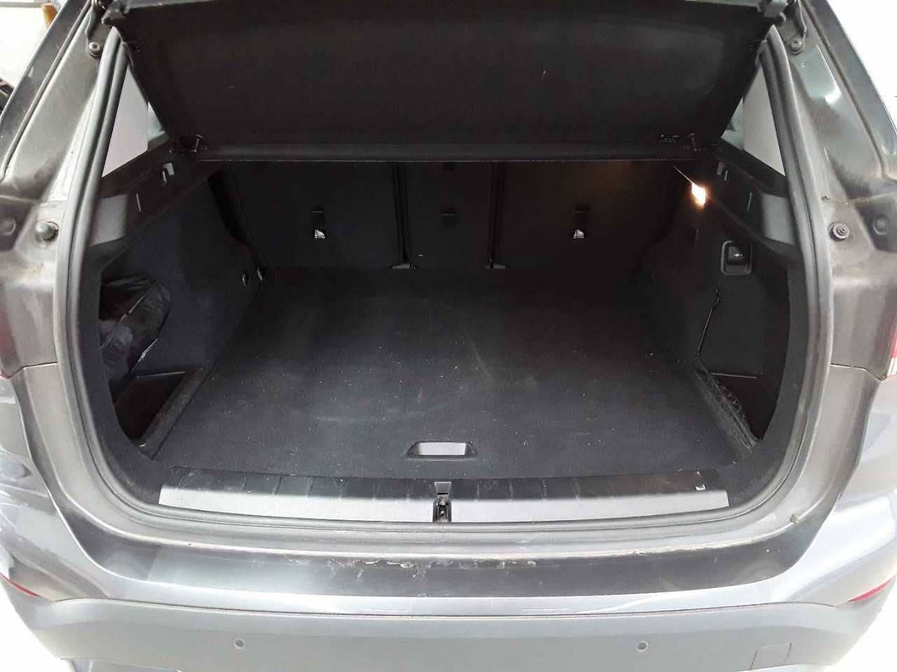 BMW X1 xDrive25e Advantage Navi LED foto 9