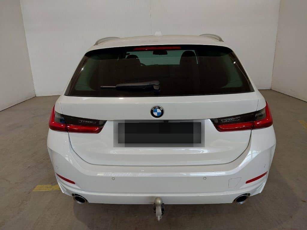 BMW 320d Touring xDrive ACC AHK KZU LRHZ PANO STHZ foto 6