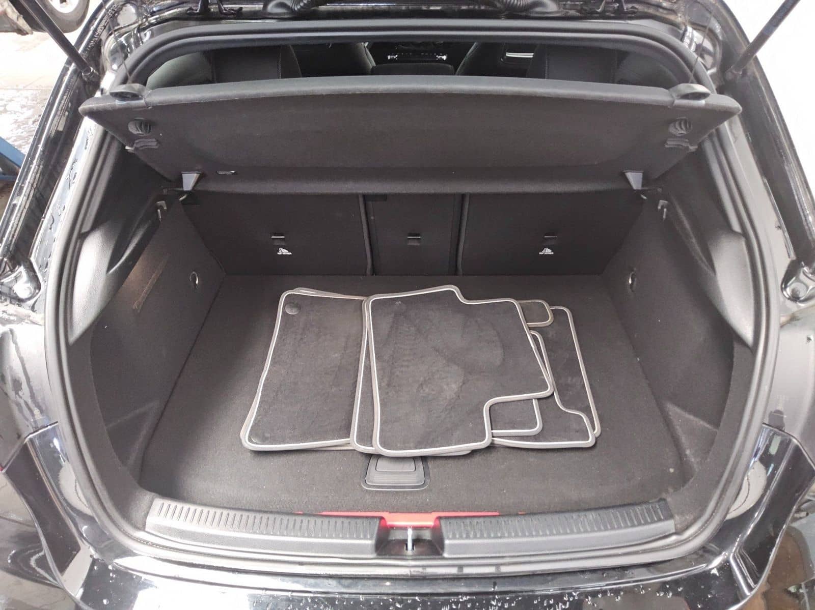 Mercedes-Benz A 250 e AMG-Line Night Navi LED MBUX+ Kamera foto 13