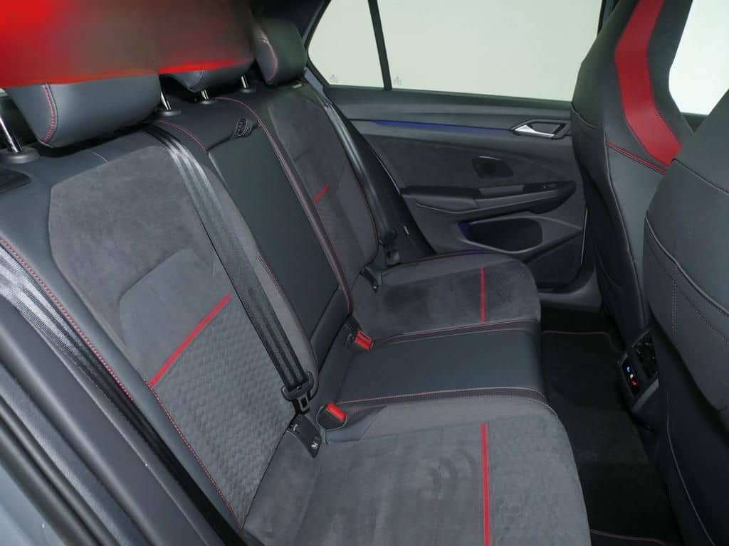 Volkswagen Golf GTI 2.0 TSI Clubsport DSG LED-Matrix Pano foto 9