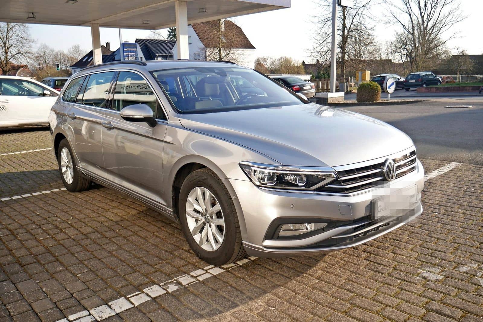 Volkswagen Passat Variant 2.0 TDI DSG AHK Matrix Assistenzp foto 4