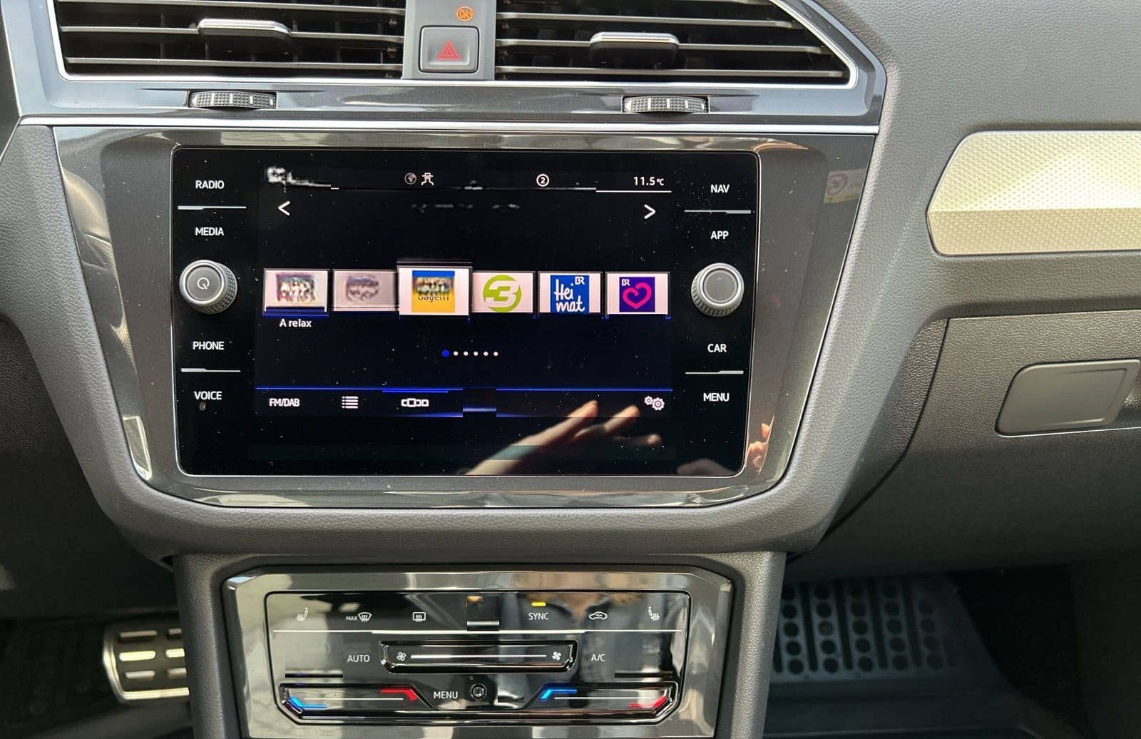 Volkswagen Tiguan 2.0 TDI DSG 4x4 R-Line ABT 180PS 360° Kam foto 10