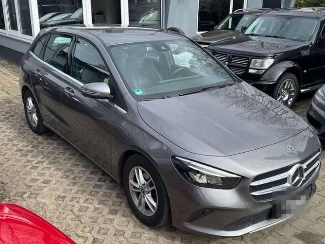 Mercedes-Benz B 180 d-komplett Mercedes Scheckheft-Top Ausstat foto 3