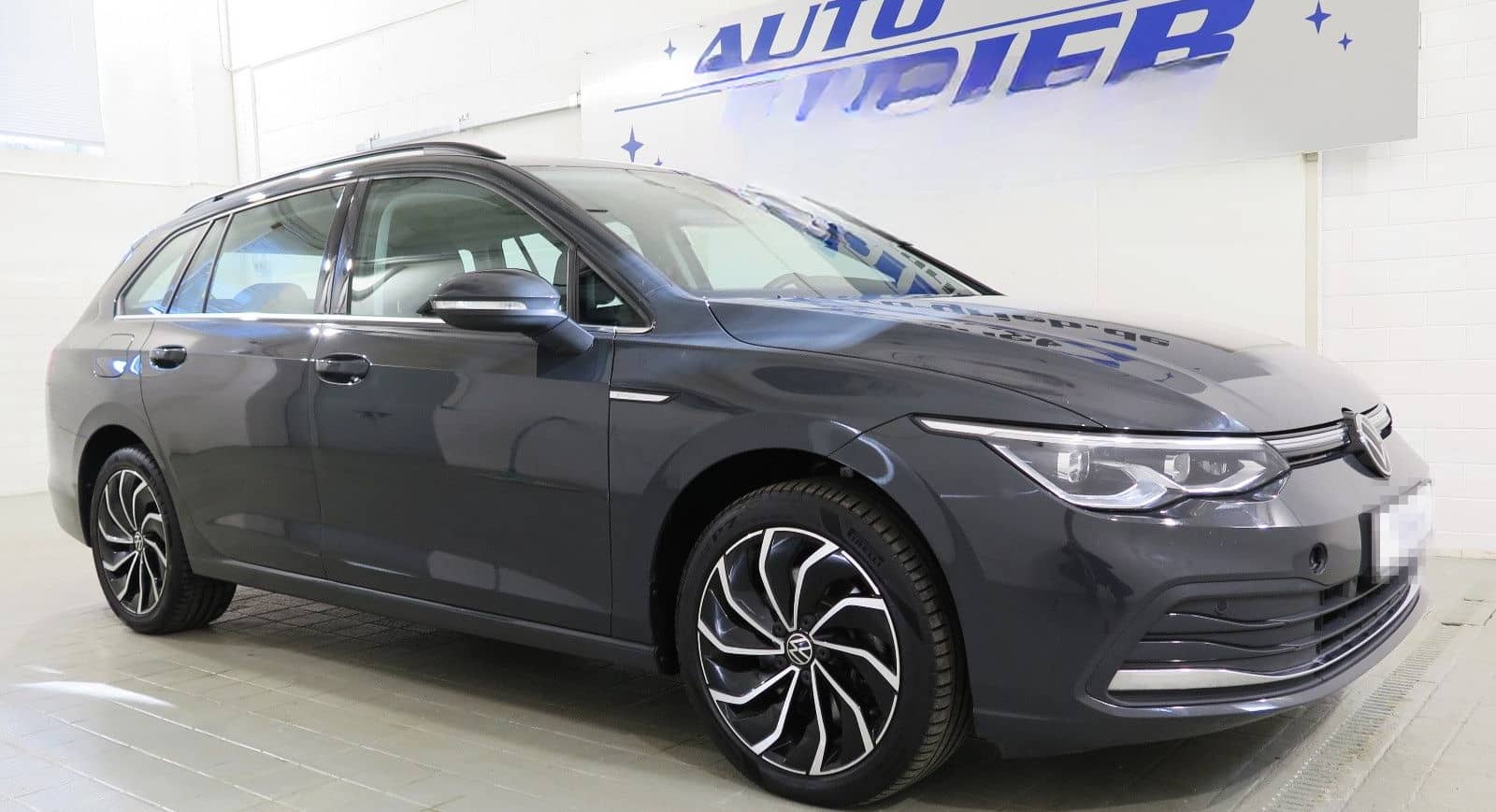 Volkswagen Golf VIII Variant Style, LED,App,Navi,Sportsitze foto 1