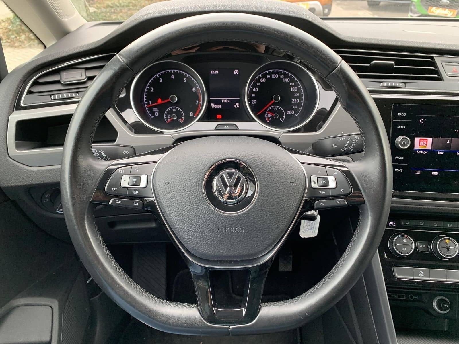 Volkswagen Touran 1.5TSI 7-Sitzer AHK+Klimaaut+Sitzhzg+APP foto 17
