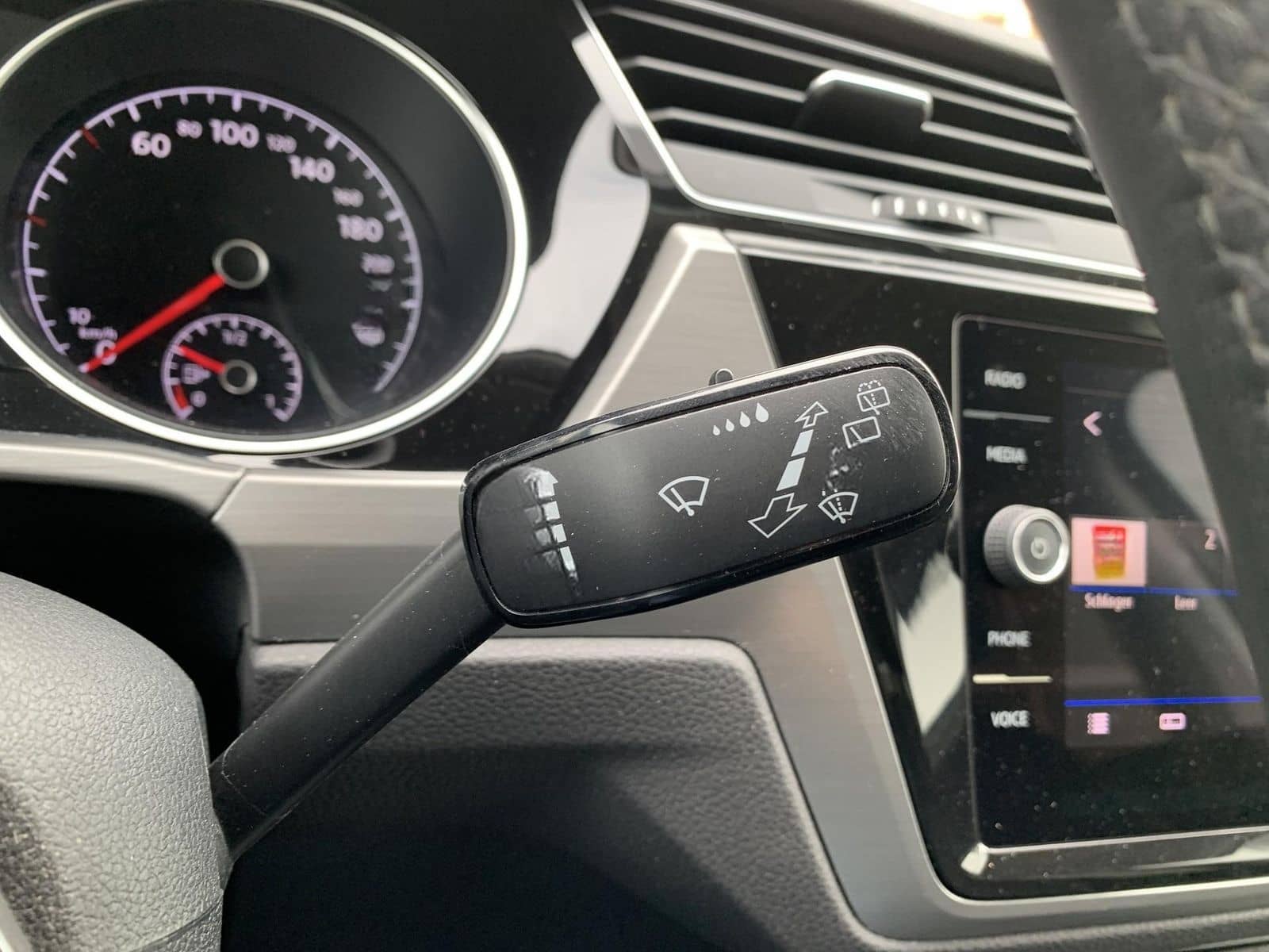 Volkswagen Touran 1.5TSI 7-Sitzer AHK+Klimaaut+Sitzhzg+APP foto 21