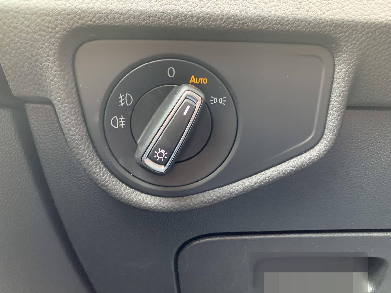 Volkswagen Touran 1.5TSI 7-Sitzer AHK+Klimaaut+Sitzhzg+APP foto 25