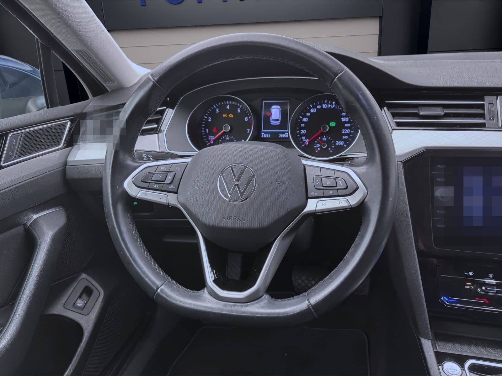 Volkswagen Passat Variant 1.5 TSI DSG BUSINESS AHK NAVI SIT foto 11