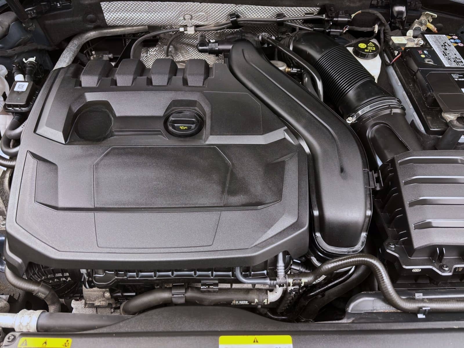 Volkswagen Passat Variant 1.5 TSI DSG BUSINESS AHK NAVI SIT foto 18