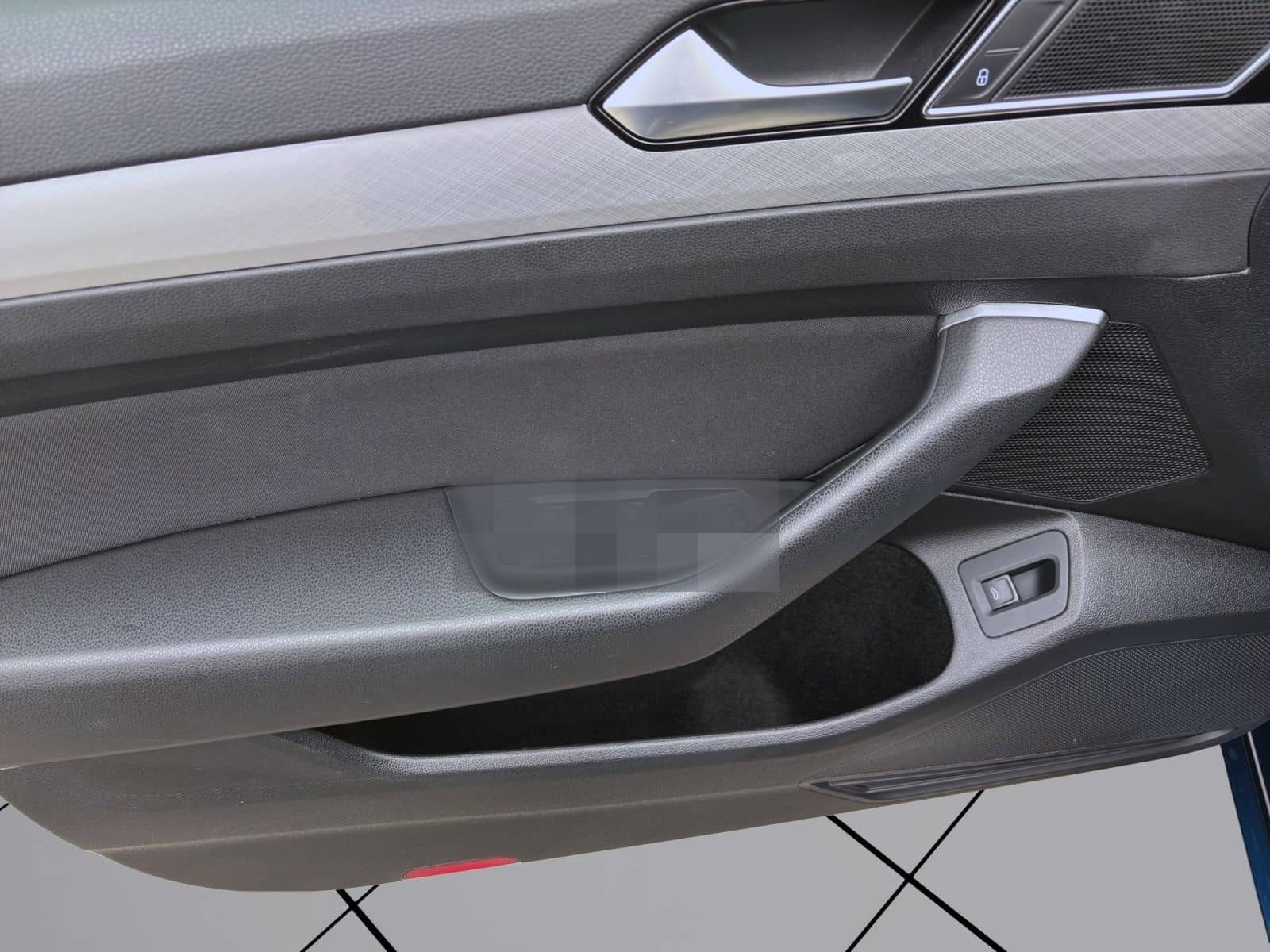 Volkswagen Passat Variant 1.5 TSI DSG BUSINESS AHK NAVI SIT foto 10