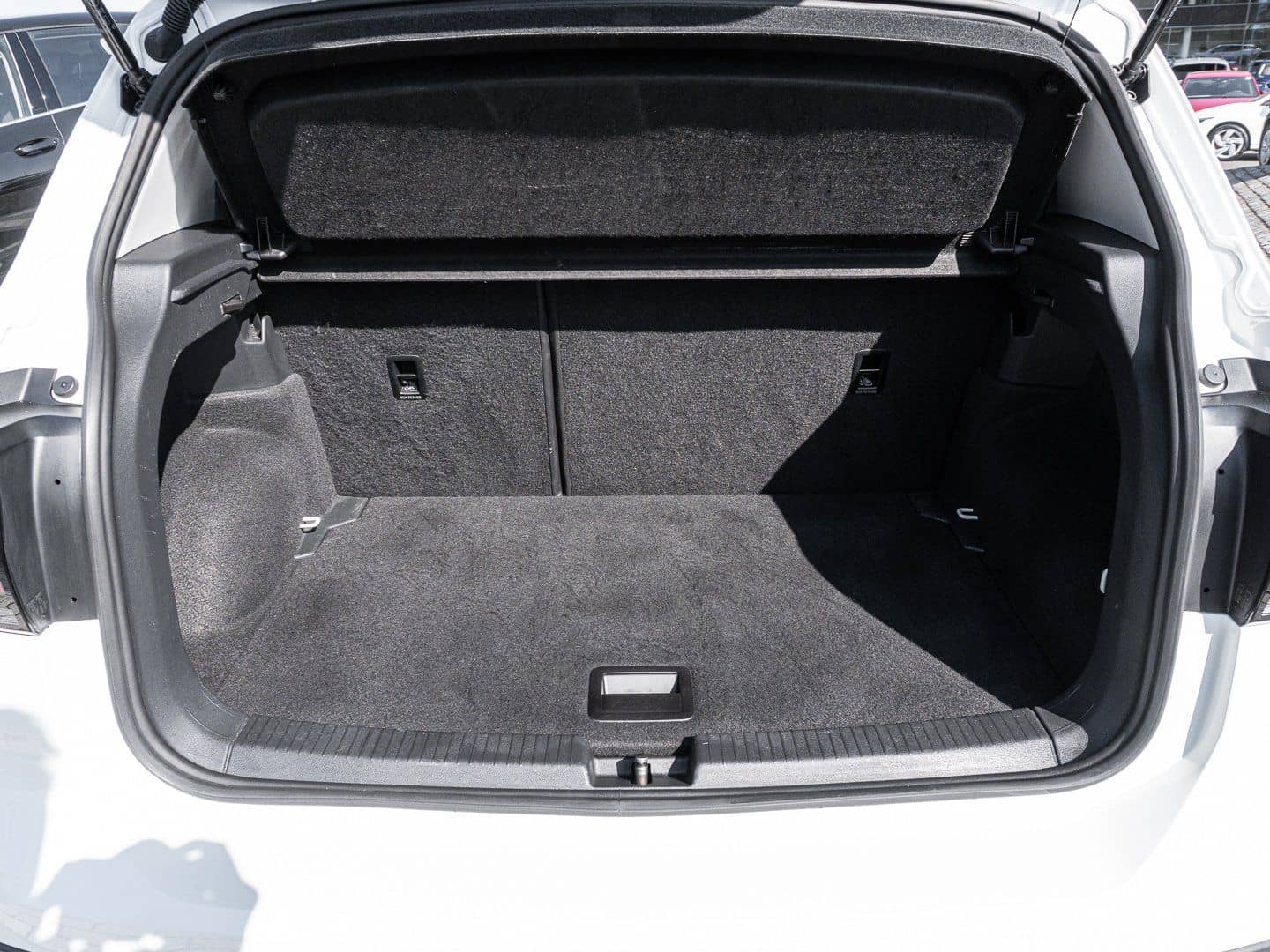 Volkswagen T-Cross 1.0 TSI Life foto 17