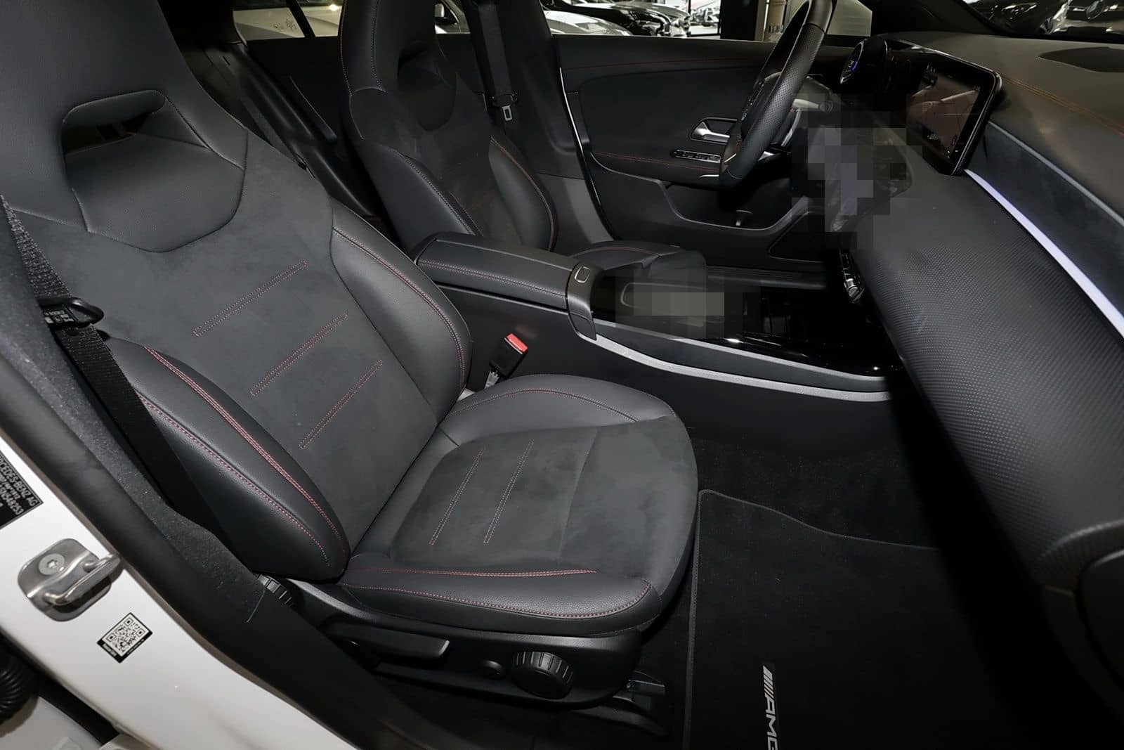 Mercedes-Benz CLA 200 Coupé AMG TOTWINKEL+PANO+KEYLESS+LED+18" foto 4