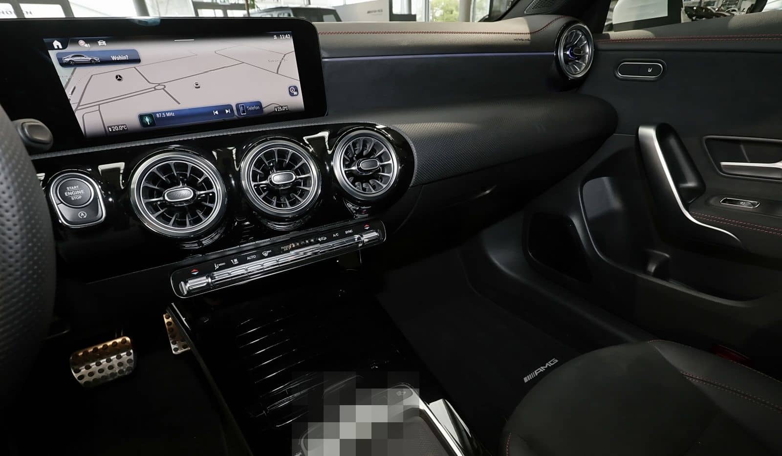 Mercedes-Benz CLA 200 Coupé AMG TOTWINKEL+PANO+KEYLESS+LED+18" foto 10